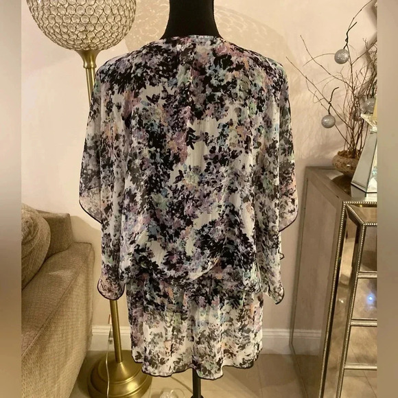 Badgley Mischka White and Purple V-Neck Wrap tunic dress size large - Picture 4 of 6